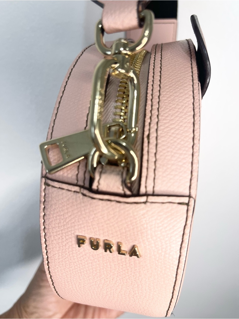 Furla × LINE FRIENDS Brown Sincere Heart Bear Mini Round Crossbody Bag EUC - Picture 10 of 17